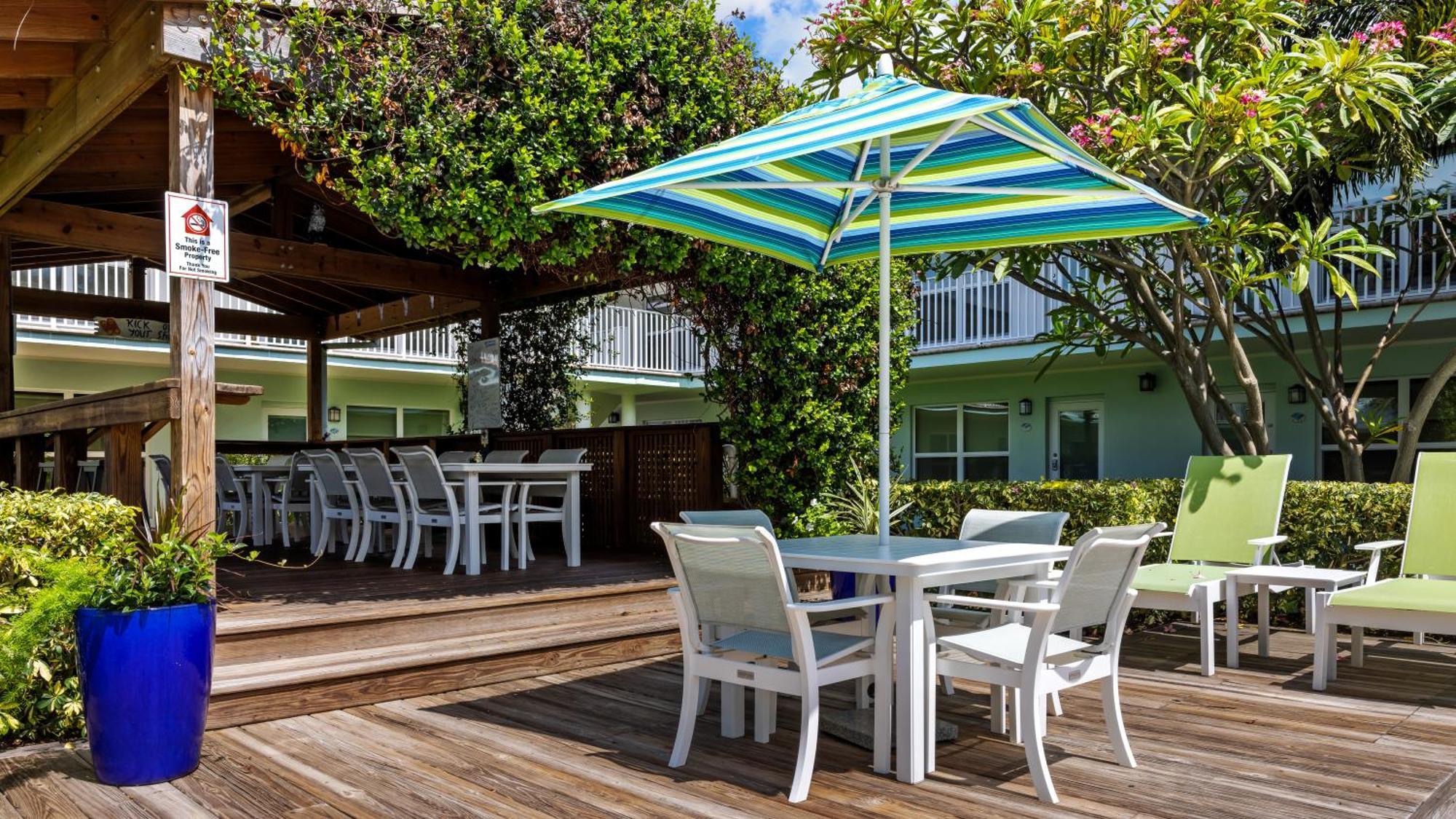 Sun Dek Beach House Бойнтон-Бич Экстерьер фото
