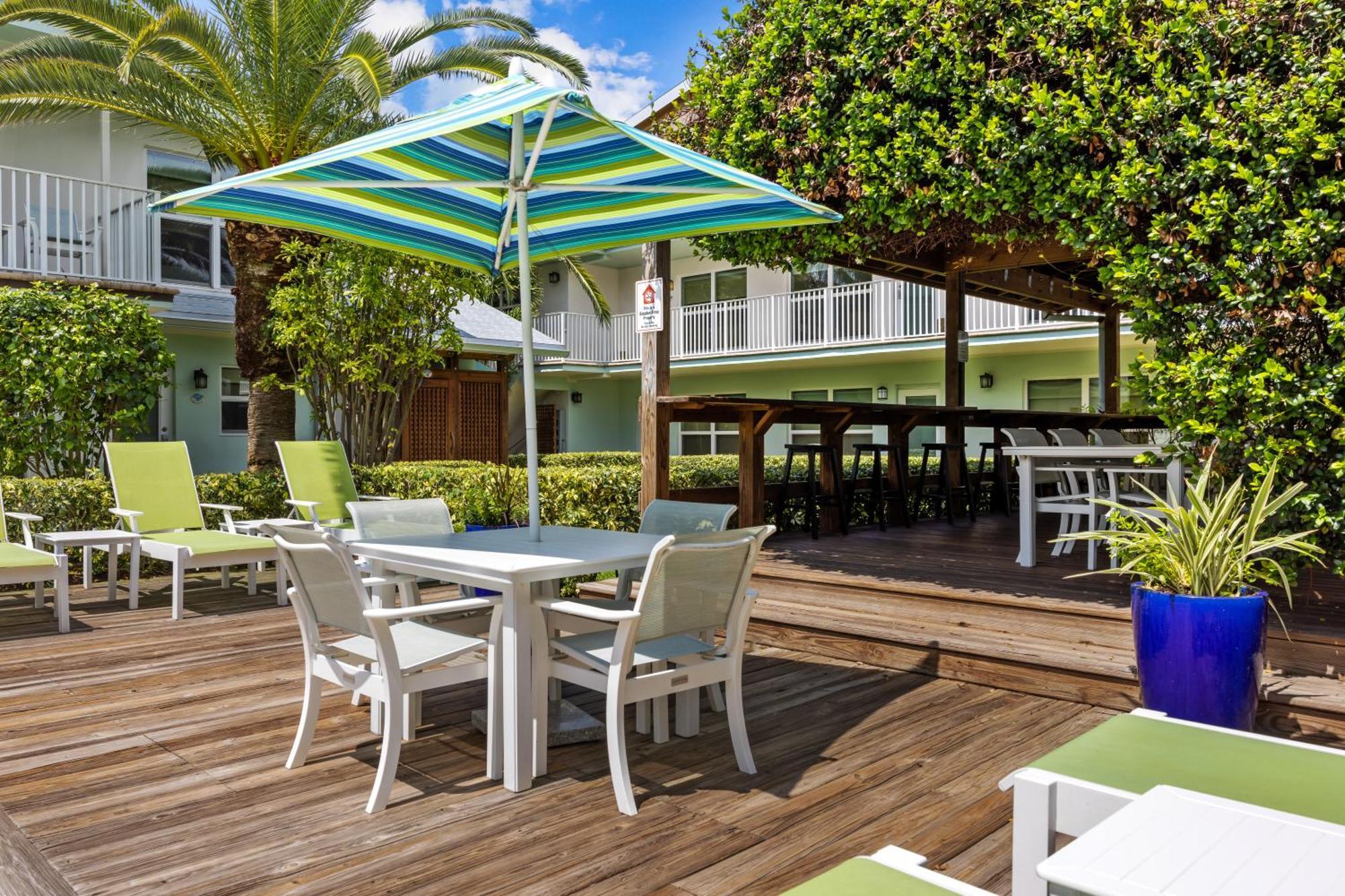 Sun Dek Beach House Бойнтон-Бич Экстерьер фото
